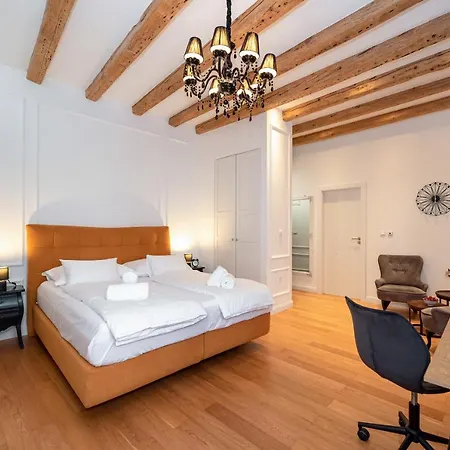 Guest house Luxury Lav *