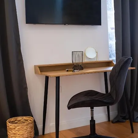Luxury Lav Konukevi 3*