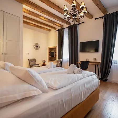 בית הארחה Luxury Lav זאדאר